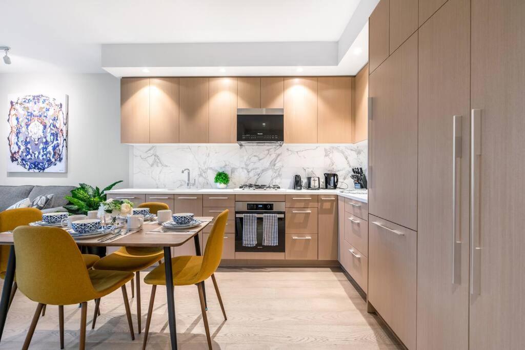 Modern Comfort At Ubc: 1Br Condo Near Campus Ванкувер Екстер'єр фото