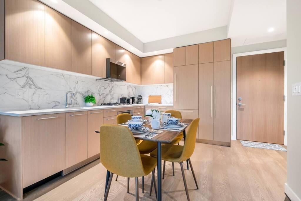 Modern Comfort At Ubc: 1Br Condo Near Campus Ванкувер Екстер'єр фото