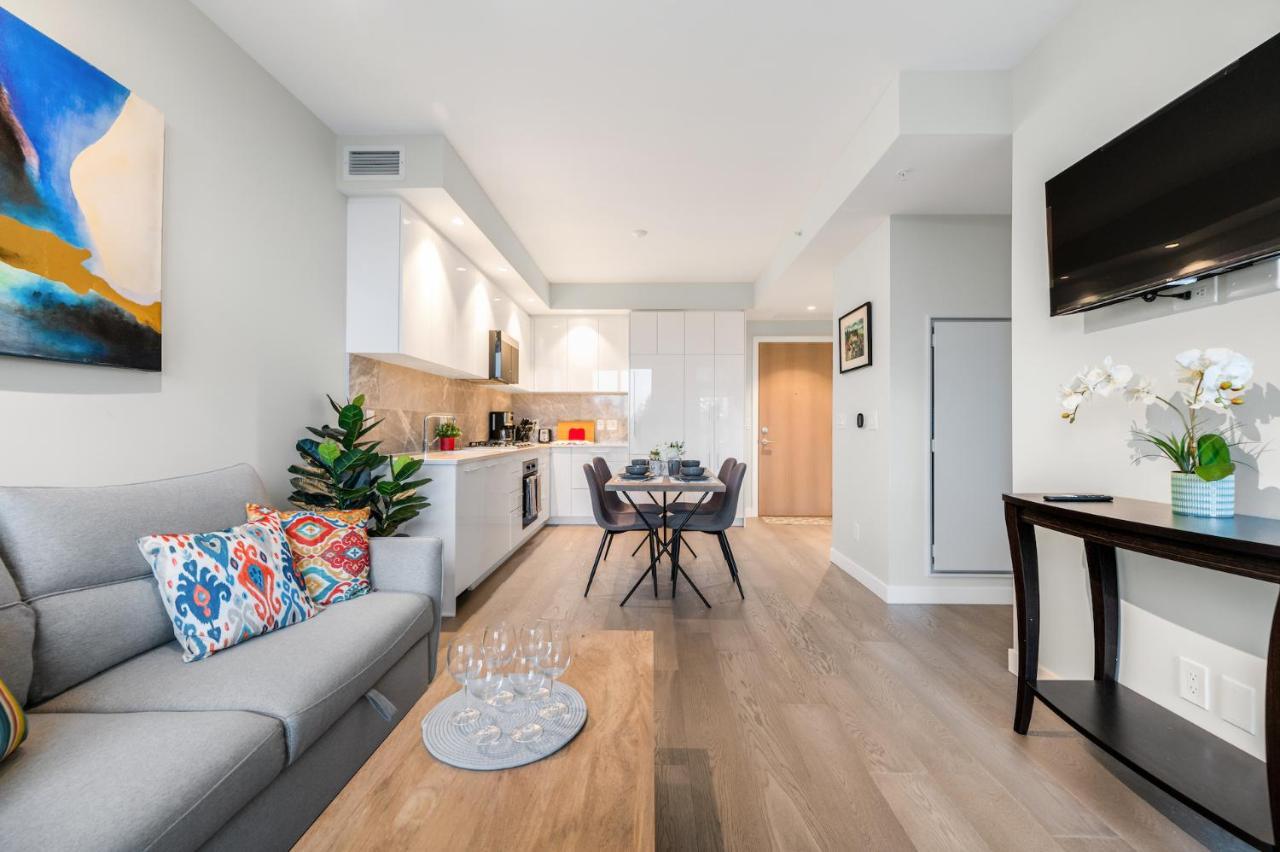 Modern Comfort At Ubc: 1Br Condo Near Campus Ванкувер Екстер'єр фото
