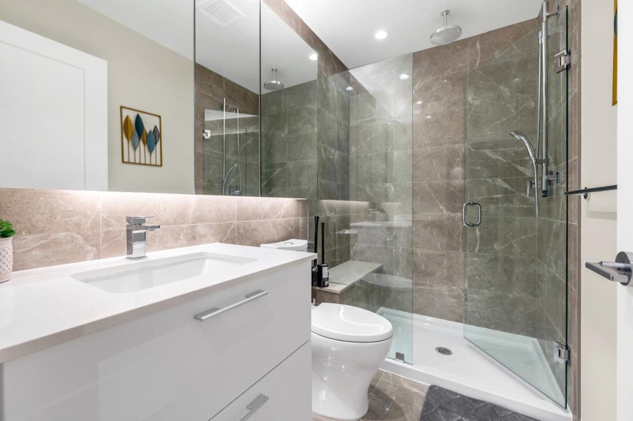 Modern Comfort At Ubc: 1Br Condo Near Campus Ванкувер Екстер'єр фото