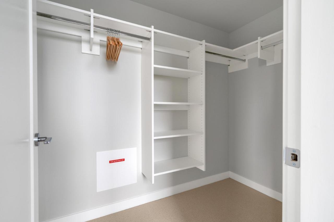 Modern Comfort At Ubc: 1Br Condo Near Campus Ванкувер Екстер'єр фото