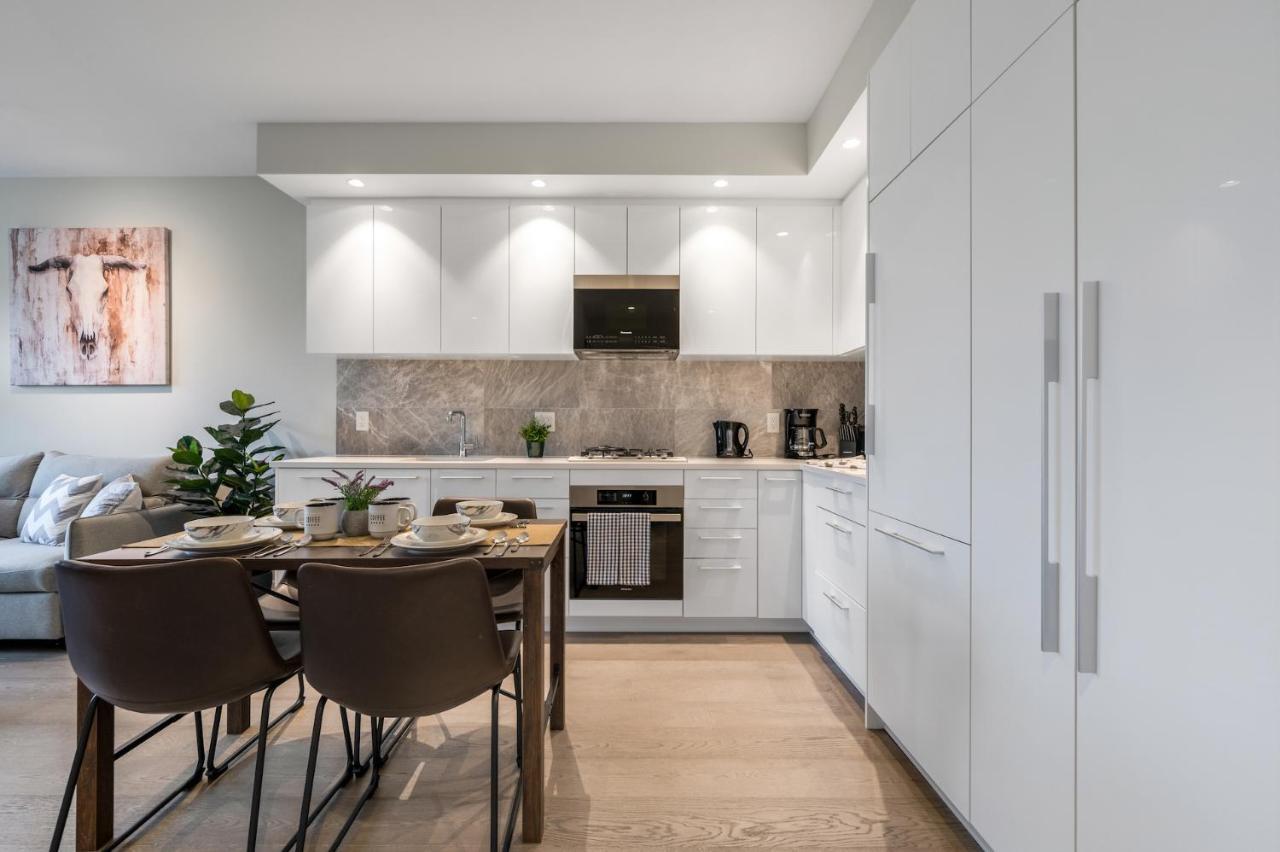 Modern Comfort At Ubc: 1Br Condo Near Campus Ванкувер Екстер'єр фото
