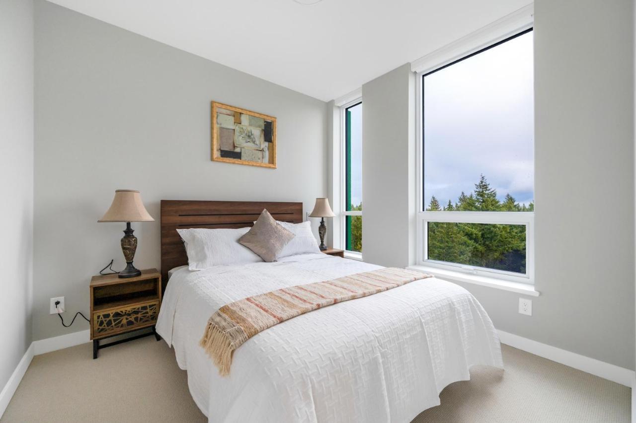Modern Comfort At Ubc: 1Br Condo Near Campus Ванкувер Екстер'єр фото