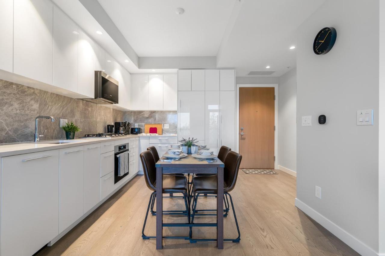 Modern Comfort At Ubc: 1Br Condo Near Campus Ванкувер Екстер'єр фото