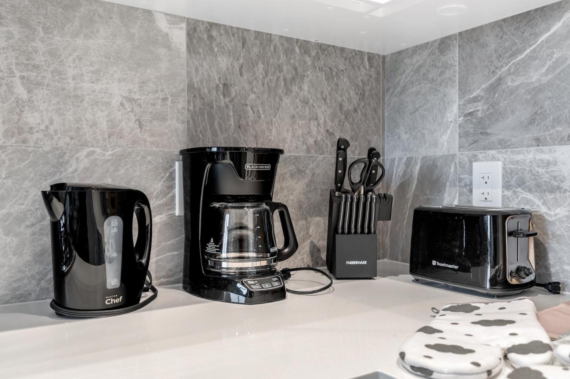 Modern Comfort At Ubc: 1Br Condo Near Campus Ванкувер Екстер'єр фото